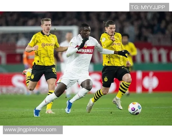 法兰克福客场力挫云达不莱梅，豪取三分！